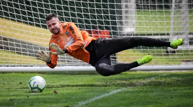 Victor: pode pendurar as luvas ao fim da temporada (Foto: Bruno Cantini / Atlético / Divulgação)