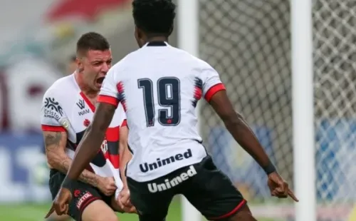 Comemoração de gol do Atlético-GO. Foto: Getty Images