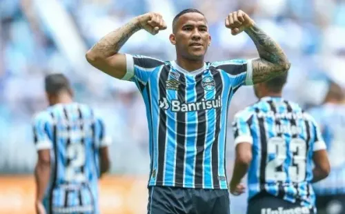 Jael, campeão da Libertadores com o Grêmio, fez exames médicos nesta 3ª para fechar com o Vozão (Foto: Lucas Uebel/Grêmio)