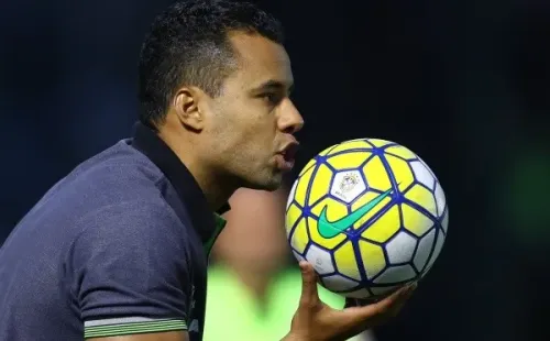 Jair tem contrato no Sport até o fim do Brasileirão e está valorizado no mercado (Foto: Buda Mendes/Getty Images Brasil)