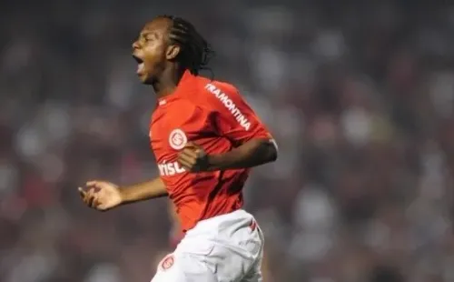 Andrezinho é oriundo da base da Gávea, mas teve sucesso com a camisa colorada (Foto: Alexandre Lops/Inter)