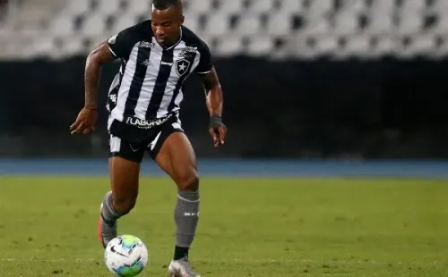 Guilherme deve permanecer no Fogão. Foto: Vítor Silva/Flickr Oficial Botafogo