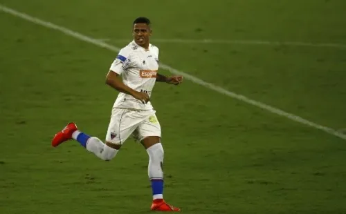 Bergson é visado e pode deixar o Fortaleza. Foto: Bruna Prado/Getty Images