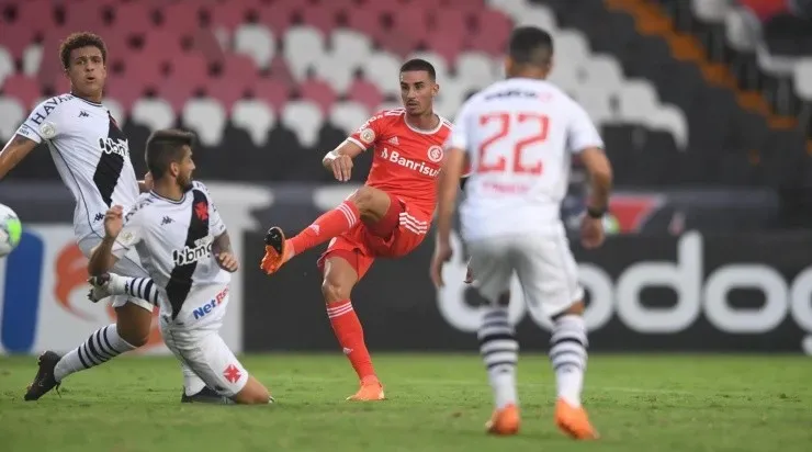 Thiago Galhardo: pode voltar ao time titular contra o Corinthians (Foto: Ricardo Duarte/Flickr do Internacional/Divulgação)