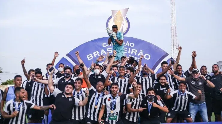 Wesley foi artilheiro do elenco campeão brasileiro de aspirantes 2020 – Foto: Flickr Ceará Sporting Club
