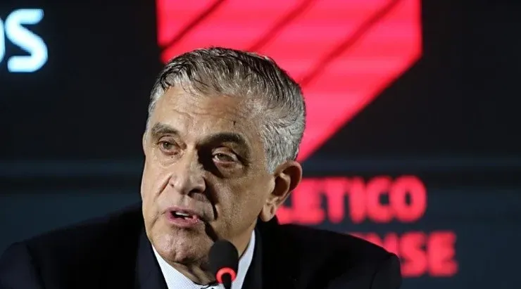 Petraglia estuda fazer proposta para Roger Guedes. Foto: Divulgação/Athletico Paranaense