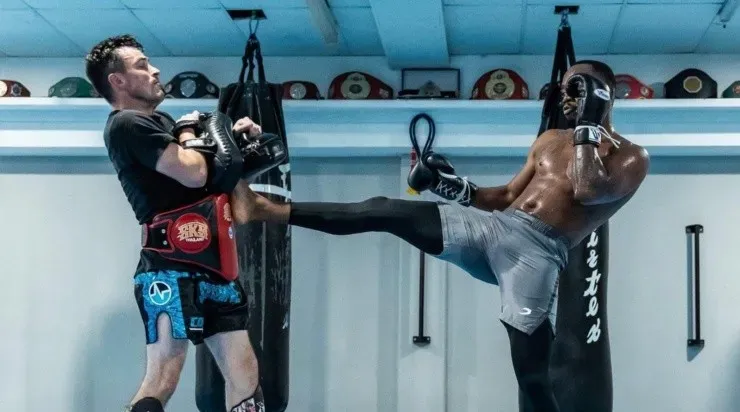 Leon Edwards, em treinamento em 2020 (Foto: Reprodução/Twitter)