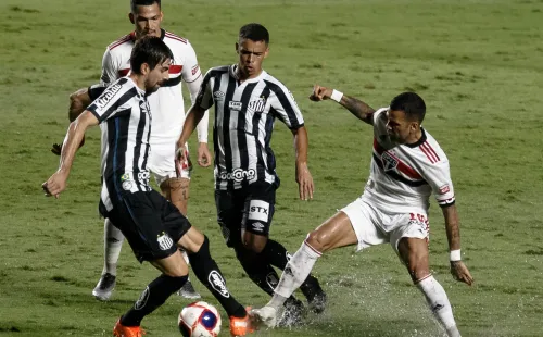 Santos em campo no clássico contra o São Paulo, pelo Paulistão. (Foto: Getty Images)