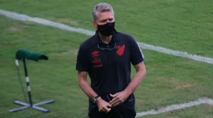 Autuori participou da escolha do substituto - Foto: Gabriel Machado/AGIF.