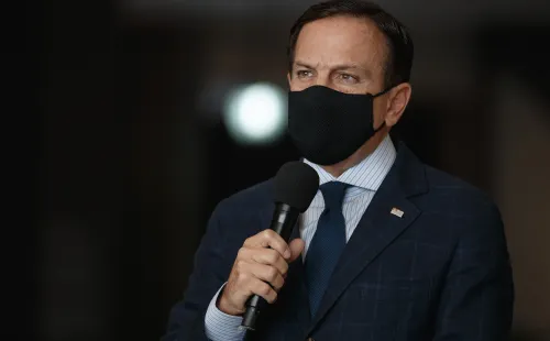João Doria: Governador de SP paralisou o torneio estadual por duas semanas (Foto: Ettore Chiereguini/AGIF)