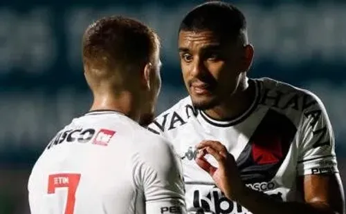 Léo Matos deve retornar à LD contra o Botafogo e Zeca deve inverter de lado (Foto: Rafael Ribeiro/Vasco)