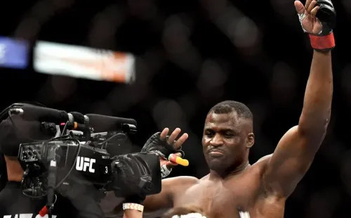 Francis Ngannou quatro vitórias seguidas por nocaute no primeiro round. (Foto: Getty Images)