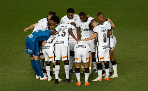 Jogadores do Corinthians unidos. Foto: AGIF