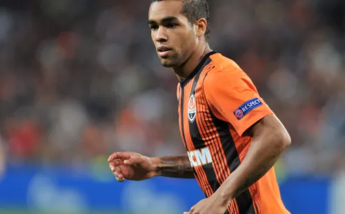 Alex Teixeira teve boa passagem pelo Shakhtar Donetsk, da Ucrânia (Foto: Genya Savilov/EuroFootball/Getty Images)