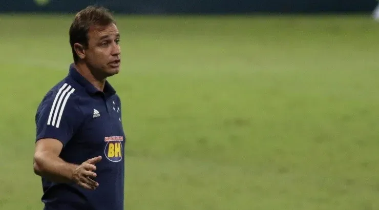 Treinador terá força máxima contra o Atlético - Foto: Fernando Moreno/AGIF.