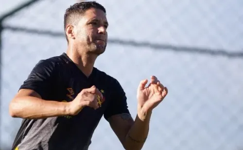 Thiago Neves: novamente ausência no Leão (Foto: Anderson Stevens/Sport Recife)