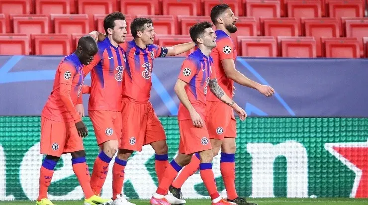 Jogadores do Chelsea comemoram gol pela Champions League (Foto: Getty Images)