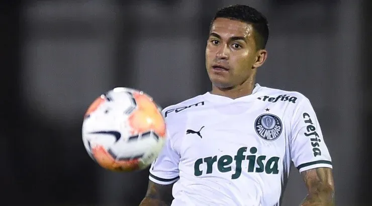 Dudu pode retornar ao Palmeiras em meados de maio (Foto: Marcelo Endelli/Getty Images Argentina)