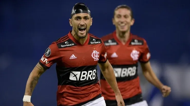 Jogadores do Flamengo comemoram gol pela Libertadores (Foto: Getty Images)