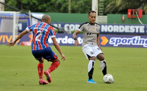 Bahia x Ceará duelam pela Copa Nordeste. (Foto: Jhony Pinho/AGIF)