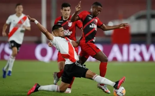 Athletico-PR em campo pela Libertadores em 2020. (Foto: Getty Images)