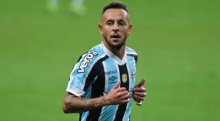 Rafinha conquistou mais um título na carreira - Foto: Fernando Alves/AGIF.