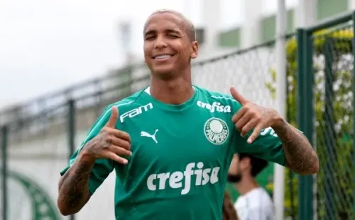 Deyverson retornou ao Palmeiras, mas não será usado por Abel Ferreira (Foto: Bruno Ulivieri/AGIF)