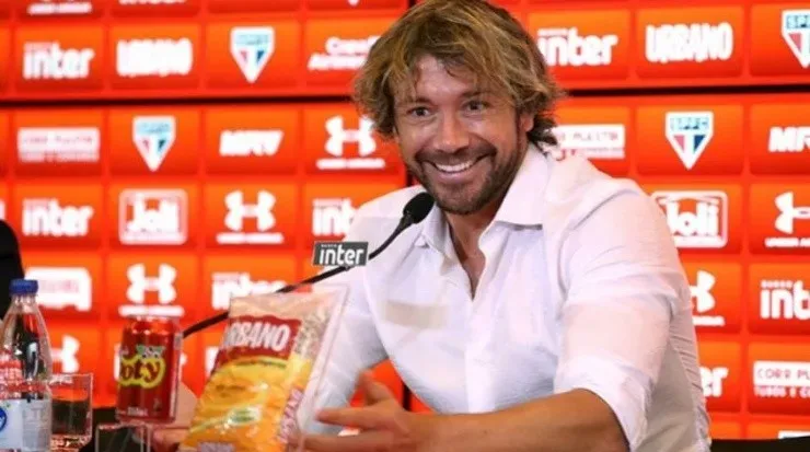 Lugano não acredito que o Flamengo tenha dificuldade para encontrar um substituto para Gerson. Foto: Rubens Chiri