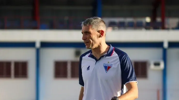 Vojvoda não começará a partida com Pikachu na lateral. Foto: Leonardo Moura