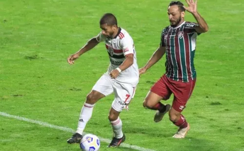 São Paulo x Fluminense em campo pela estreia do Brasileirão. (Foto: Marcello Zambrana/AGIF)