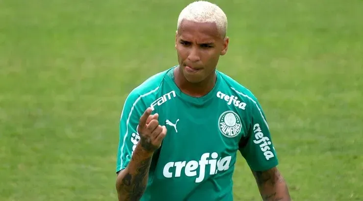 Atacante está de volta após passagem pela Europa - Foto: Bruno Ulivieri/AGIF.