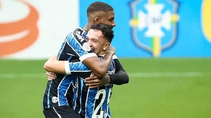 Jean Pyerre e Pepê era bastante unidos nas categorias de base do Imortal - Foto: Pedro H. Tesch/AGIF.