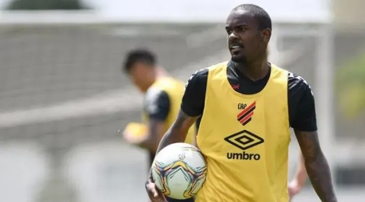 Yago está na mira do Botafogo