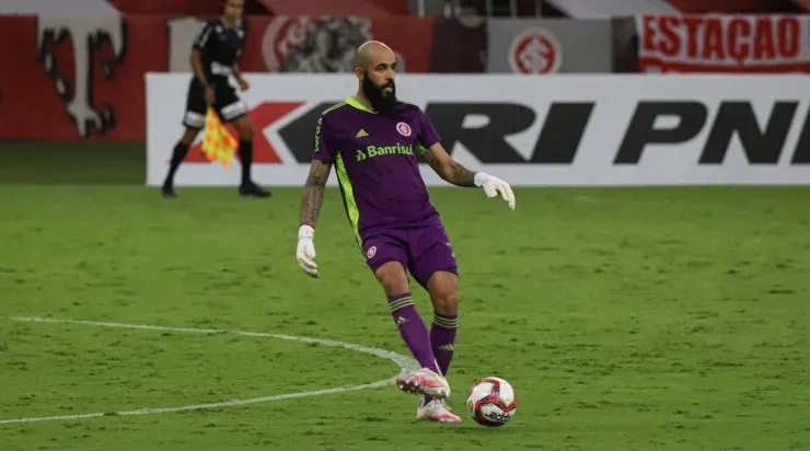 Danilo Fernandes: futuro indefinido (Foto: Maxi Franzoi/AGIF)