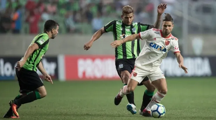 Flamengo e América-MG se enfrentaram pela última vez em 2018 (Foto: Pedro Vale/AGIF)
