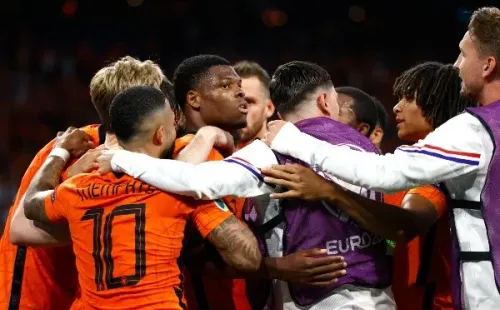 Holanda comemorando gol na Eurocopa. (Foto: Getty Images)