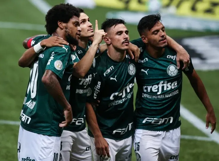 Palmeirenses festejam gol. (Foto: Getty Images)