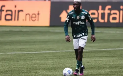 Patrick de Paula em campo. (Foto: Ettore Chiereguini/AGIF)