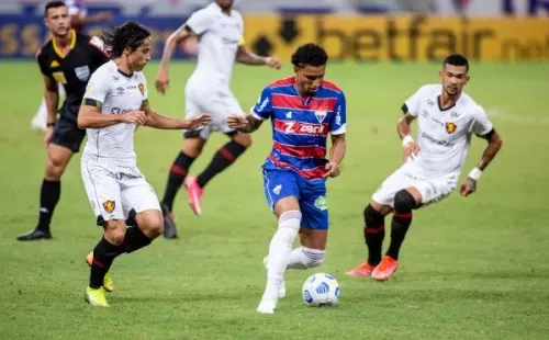Sport em campo contra o Fortaleza. (Foto: Pedro Chaves/AGIF)