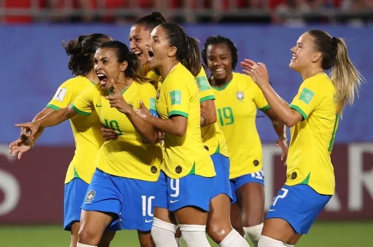 Meninas vão em busca do Ouro inédito. (Foto: Getty Images)