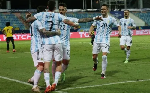 Argentina comemorando gol contra o Equador. (Foto: Getty Images)