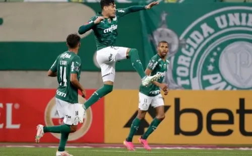 Palmeiras segue firma na luta pelo título brasileiro. (Foto: Getty Images)