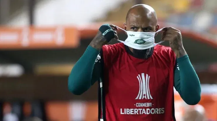 O volante não deve permanecer em 2022. (Foto: Raul Sifuentes/Getty Images)