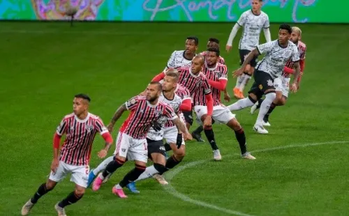 São Paulo em campo pelo Brasileirão. (Foto: Marcello Zambrana/AGIF)