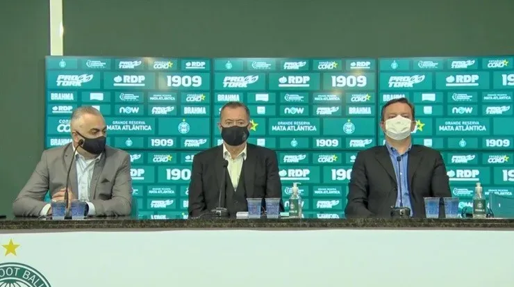 O presidente, Juarez Moraes e Silva, e os vice-presidentes, Glenn Stenger e Jair José de Souza, responderam a imprensa nesta semana após o falecimento de Follador (Foto: Divulgação/Coritiba)