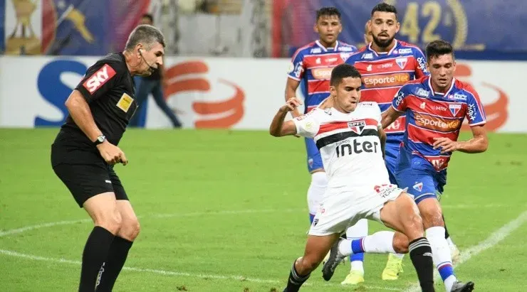 São Paulo e Fortaleza, em campo pelo Brasileirão de 2020 (Foto:Kely Pereira/AGIF)