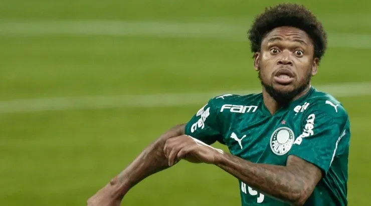 Luiz Adriano caiu de produção no Palmeiras. (Foto: Marcello Zambrana/AGIF)