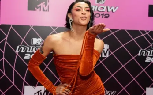 Fãs saíram em defesa de Pabllo Vittar após ‘piada’ transfóbica de Darren Till.