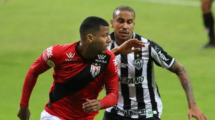 Arthur está muito bem no Dragão. (Foto: Fernando Moreno/AGIF)