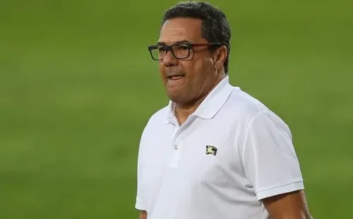 Luxemburgo é um dos favoritos para comandar o Cruzeiro; porém situação financeira pode ser o principal entrave. (Foto: Getty Images)